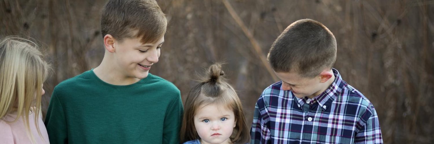 Lindsey Holtz banner