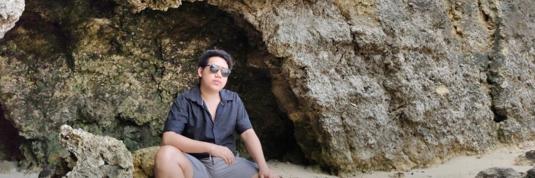 JCarreons's profile banner image