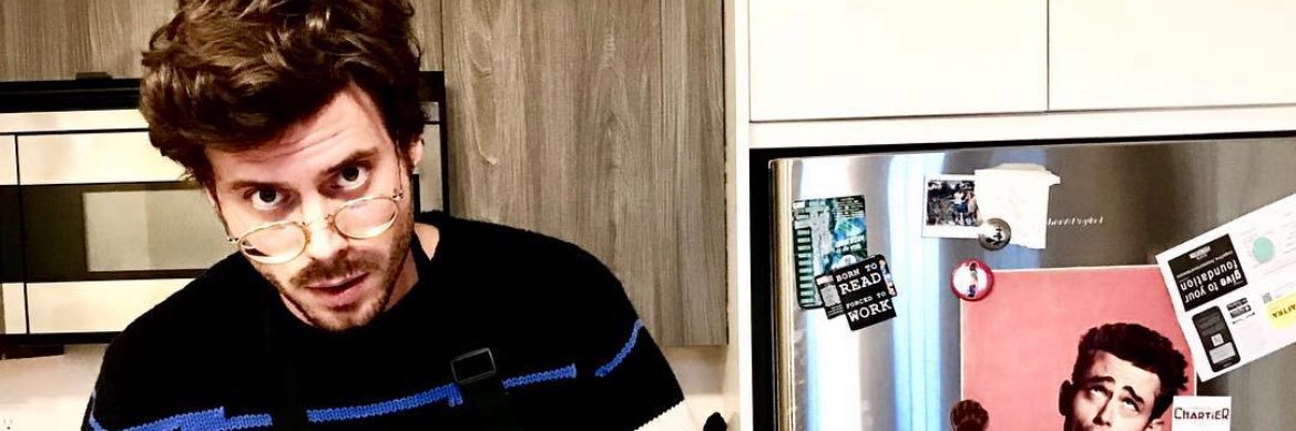 arisloey's profile banner image