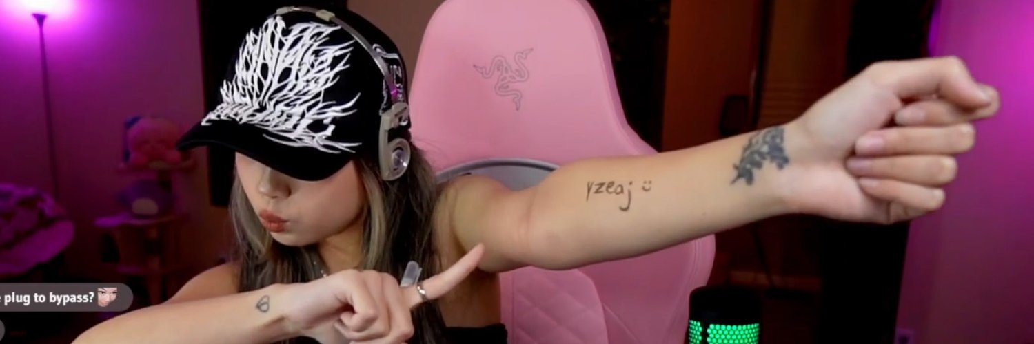 Yzeaj's profile banner image