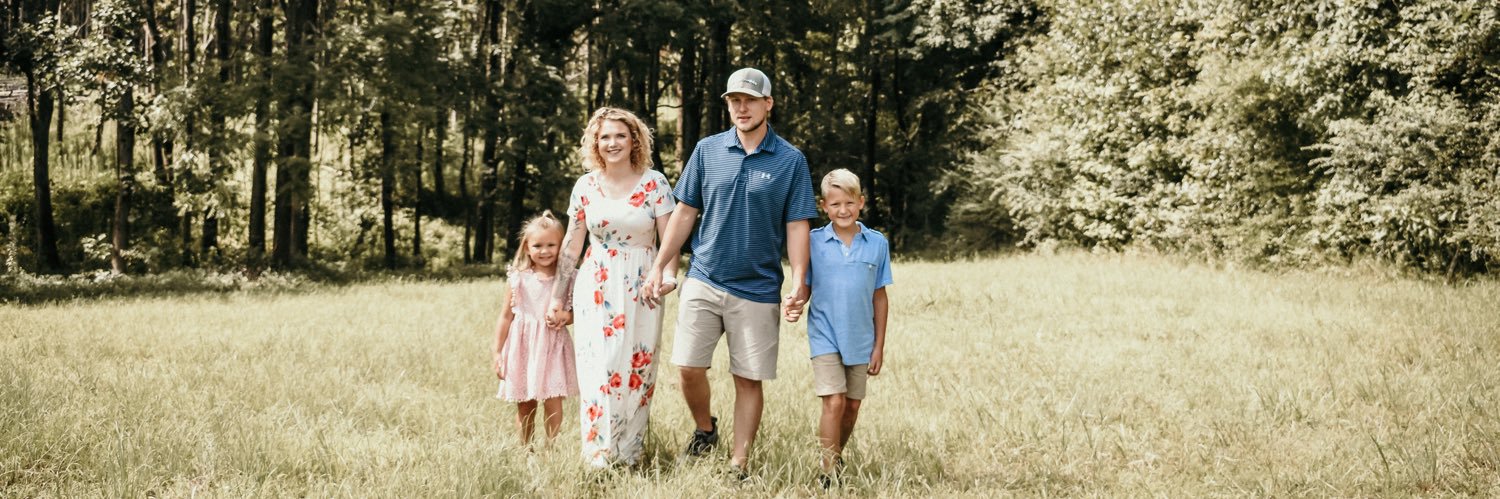julienicsmith's profile banner image