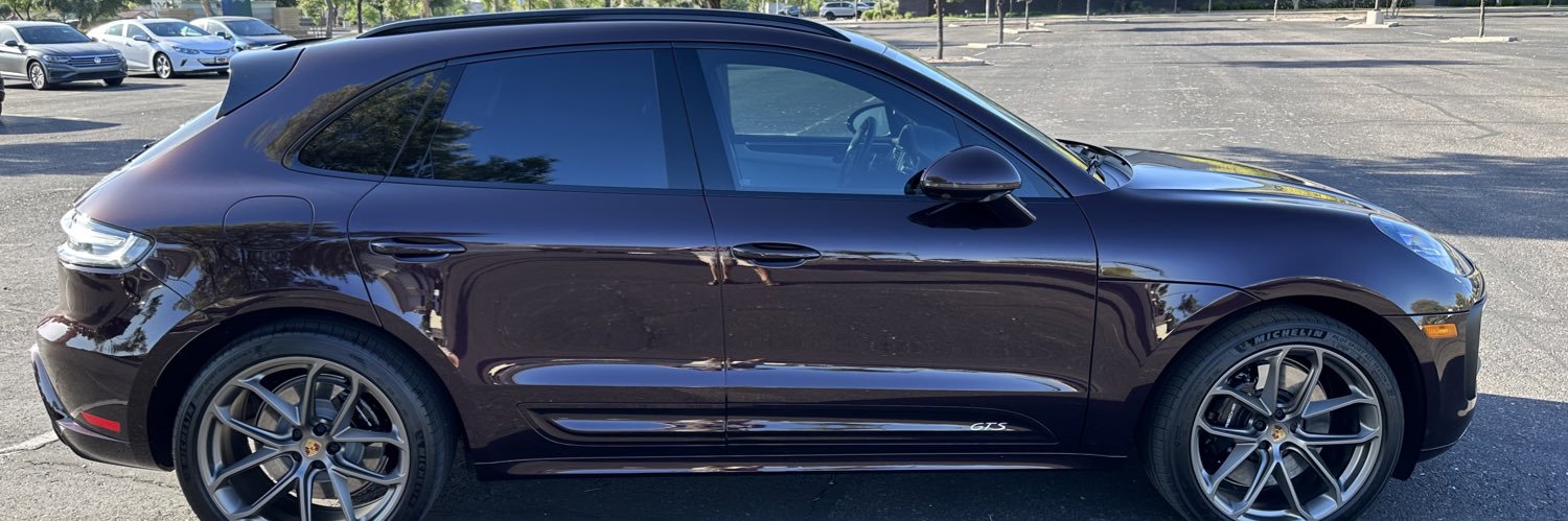DennieParra's profile banner image
