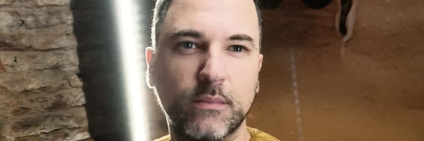 wardsergiook's profile banner image