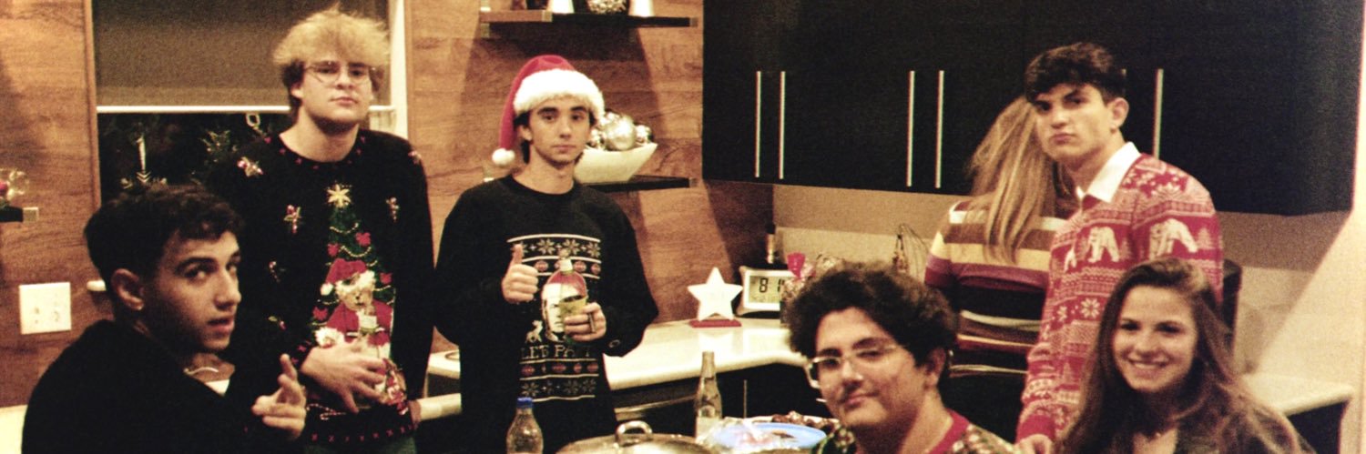 zzade3's profile banner image