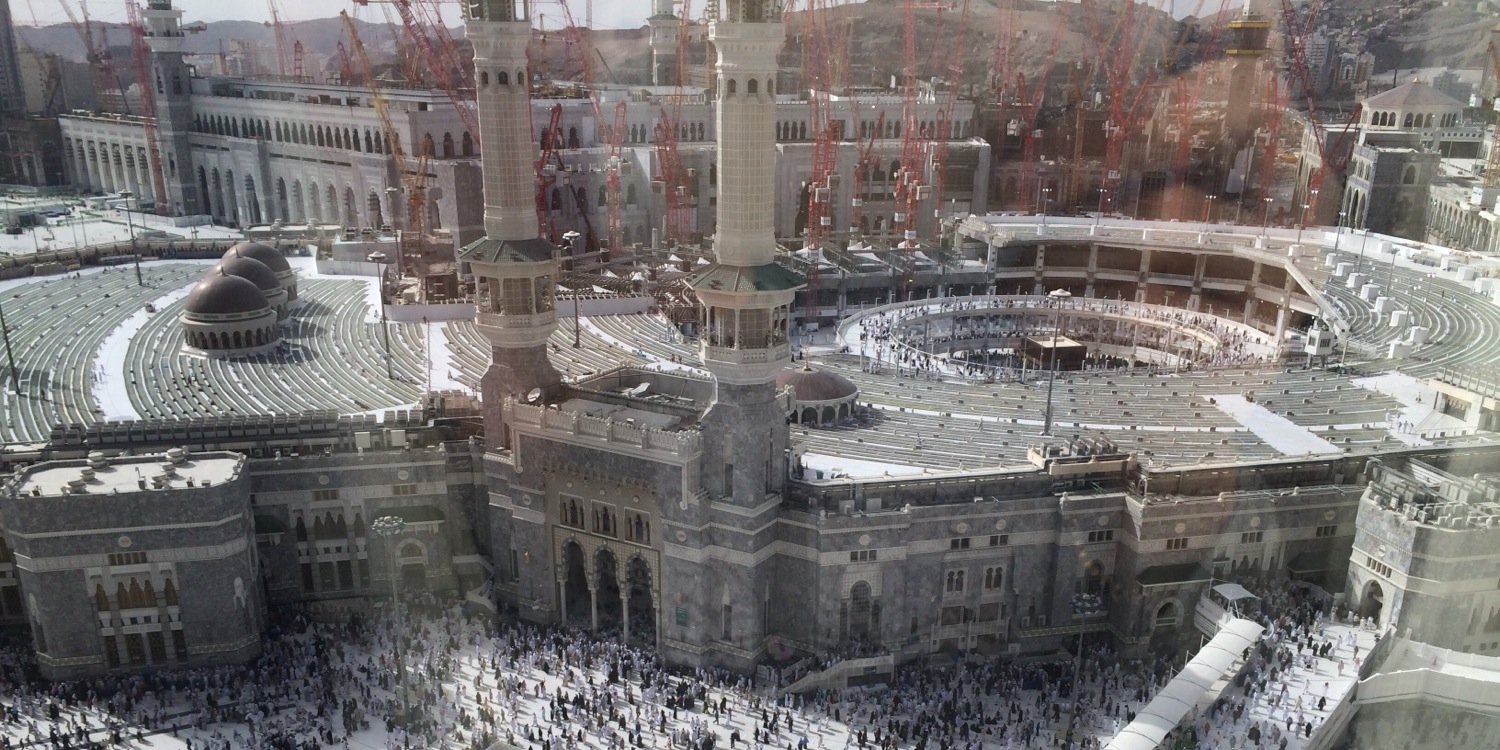 Lolya_r's profile banner image