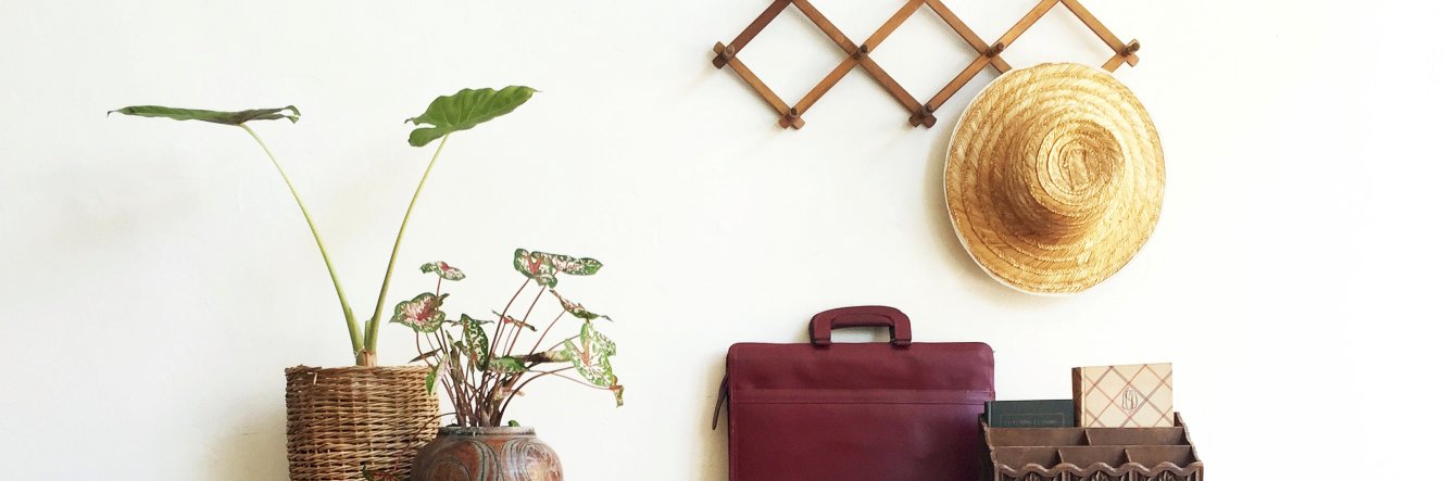 6th And Detroit banner