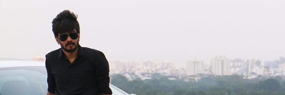 Darshitkamani's profile banner image