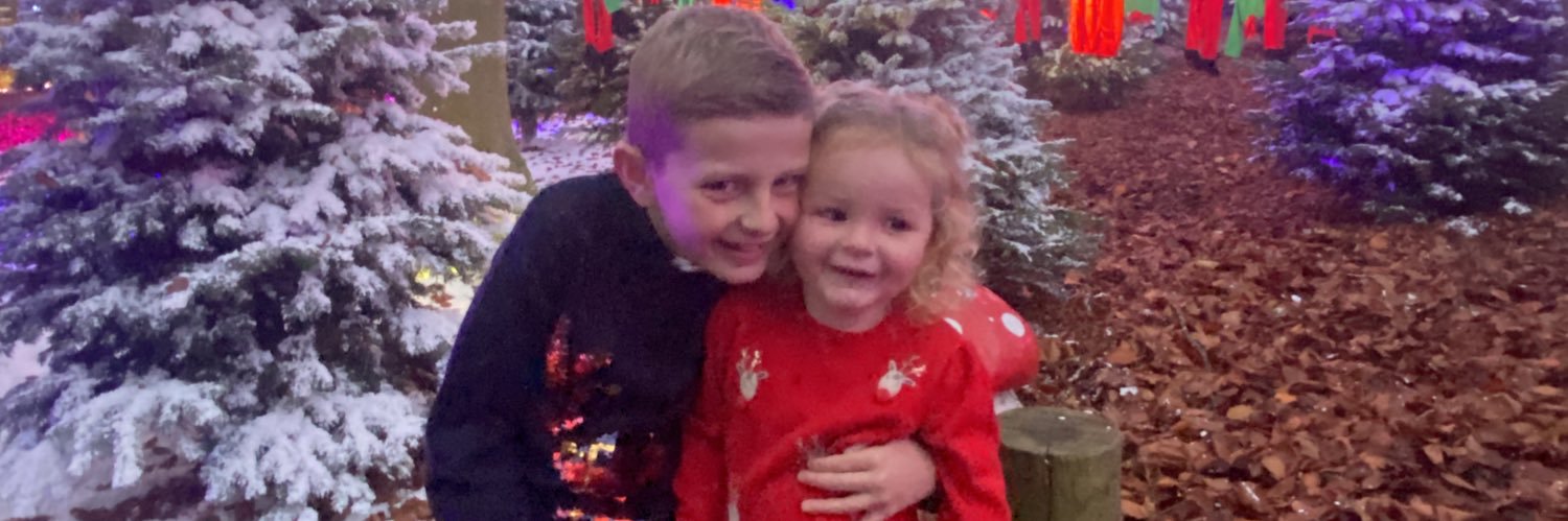 carlylyall's profile banner image