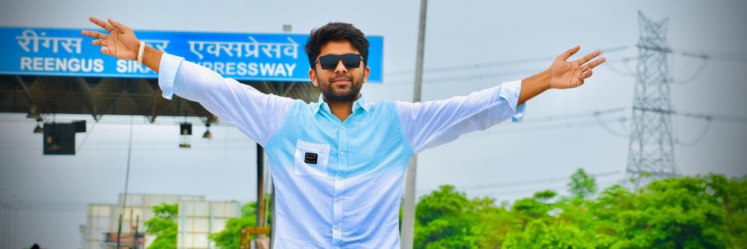 imPdMeena's profile banner image