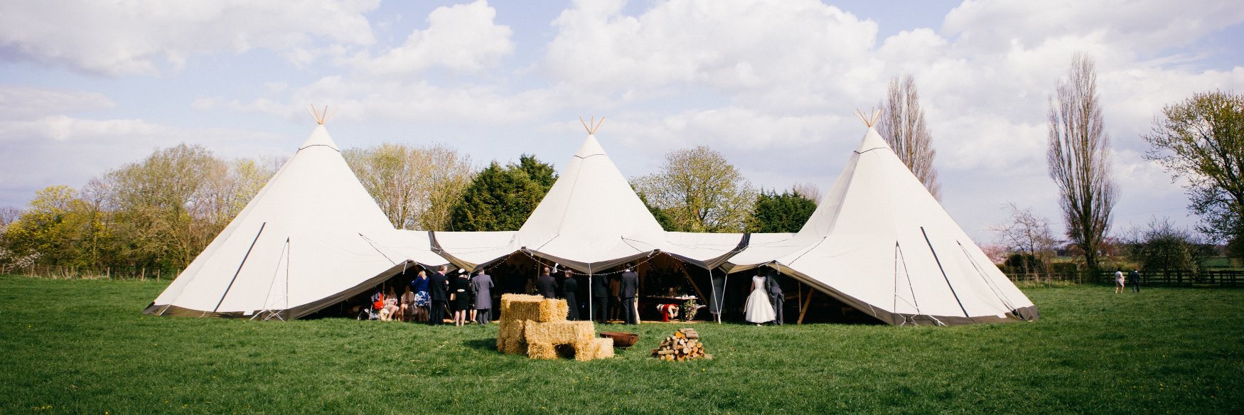 LoveTipis's profile banner image