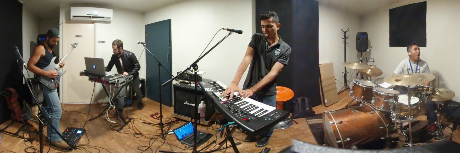 revediscos's profile banner image