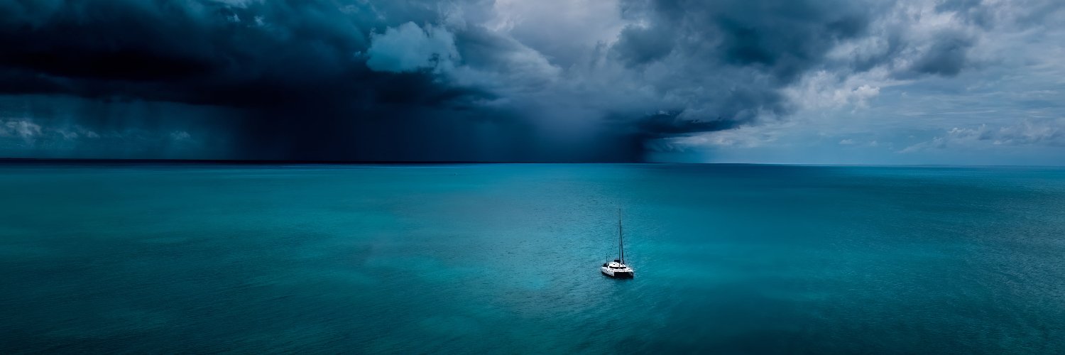 circatee's profile banner image