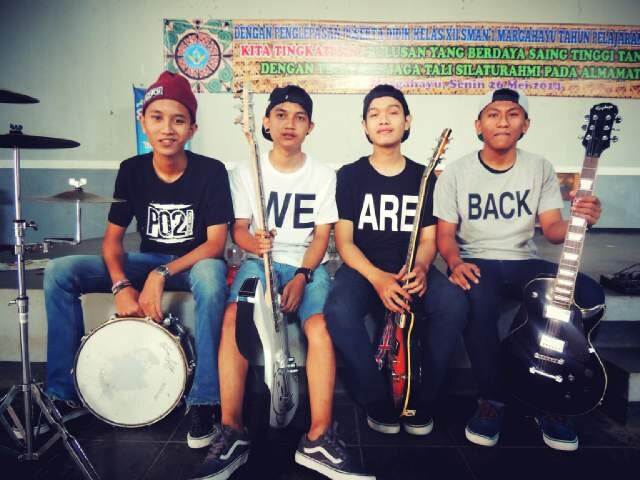 Poweroxy Punk banner