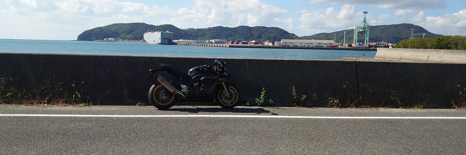 2wheels_cbr's profile banner image