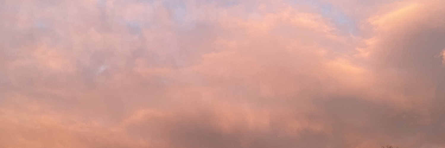 KeniaTweeted's profile banner image