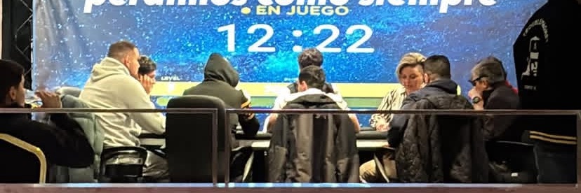 Q banner