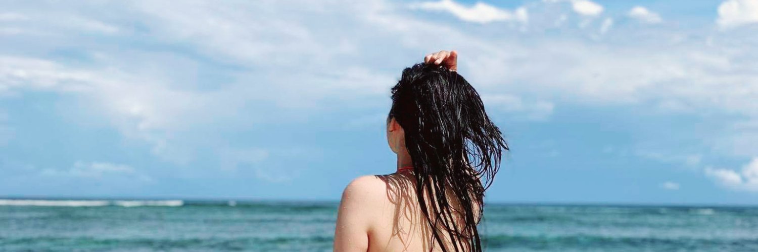 loveleszy's profile banner image