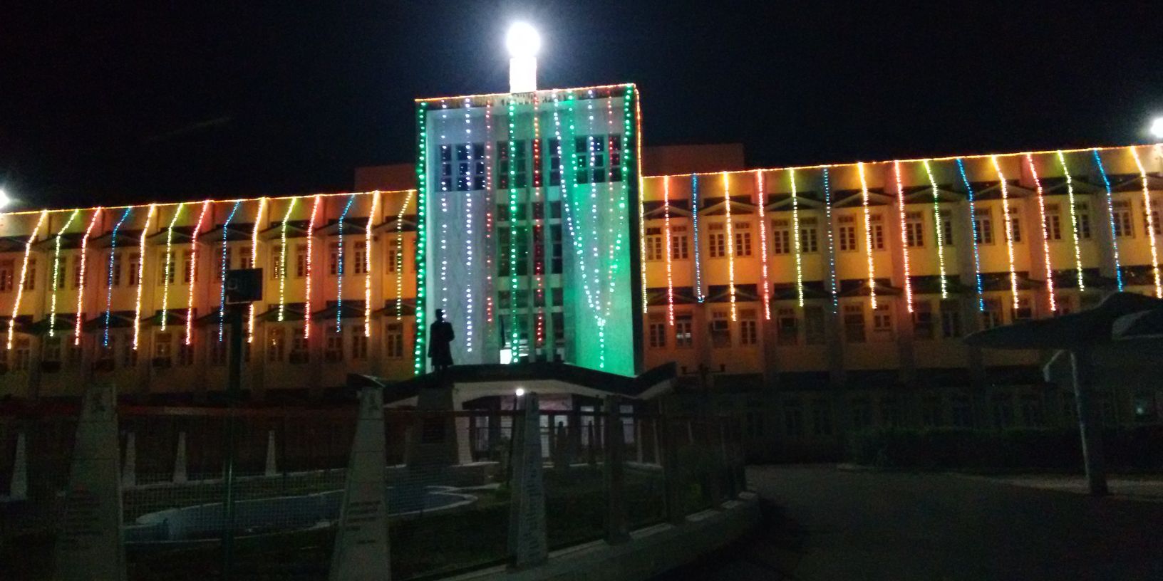 rakeshsinghtom5's profile banner image