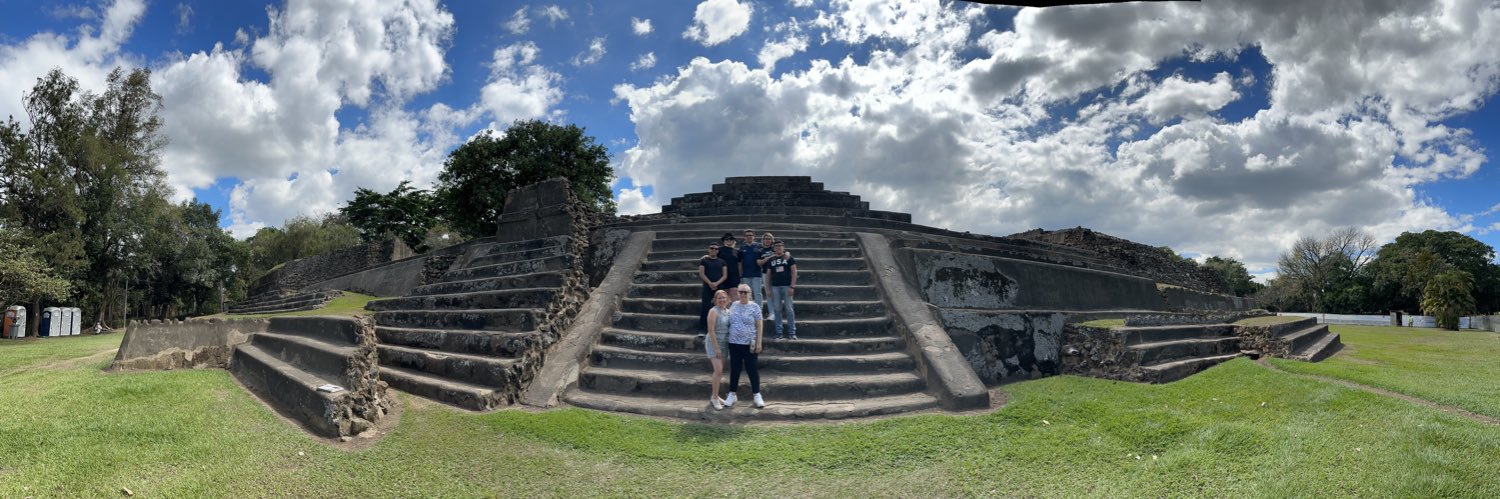 Julio César Acevedo banner