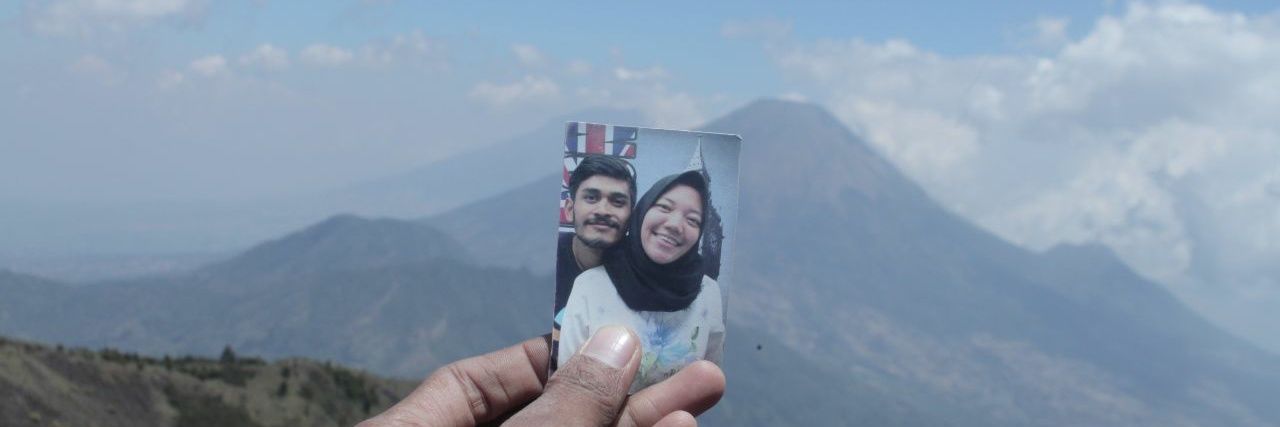 nur_hall's profile banner image