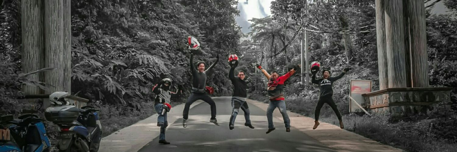 heydam23's profile banner image