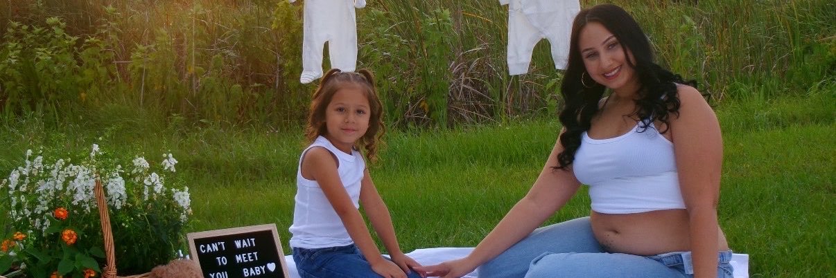 leninacaro's profile banner image