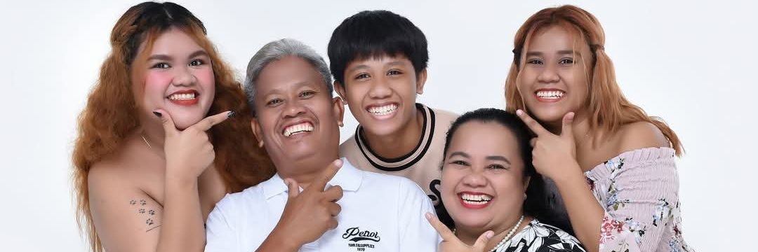 ecajeyn's profile banner image