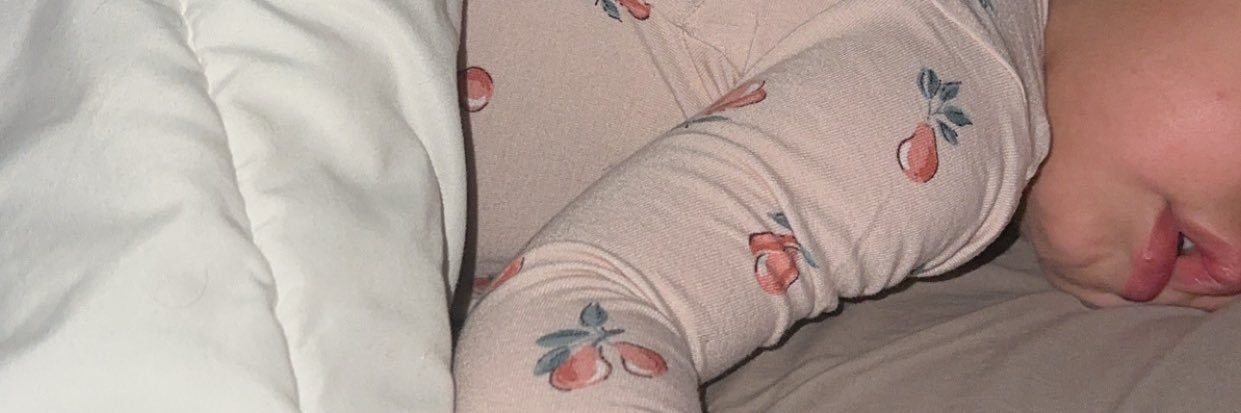 AbrilValdezzz's profile banner image