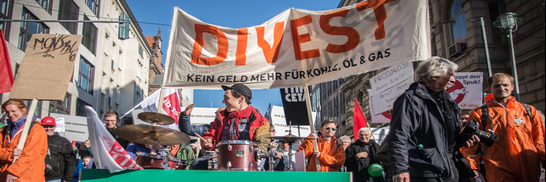 FOSSIL FREE Berlin banner