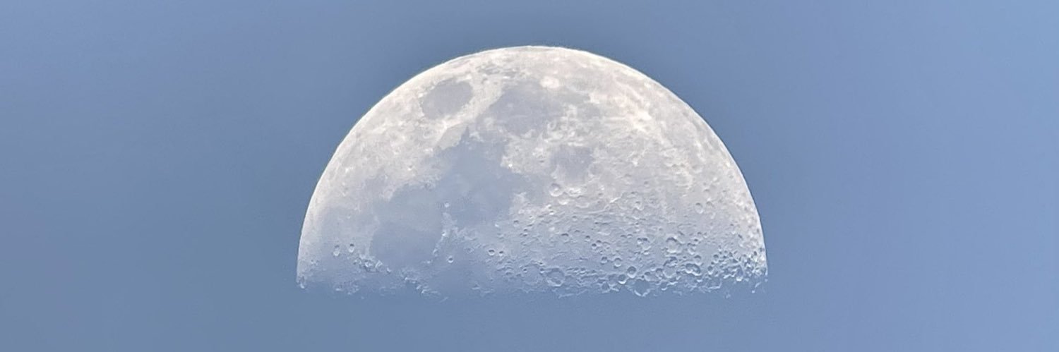 ak08i's profile banner image