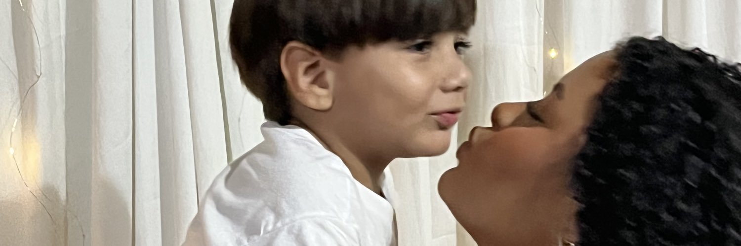 amandacostan8's profile banner image