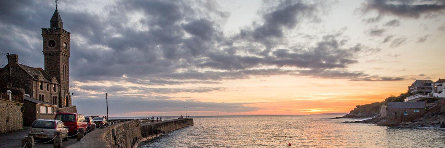 Porthleven Holidays banner
