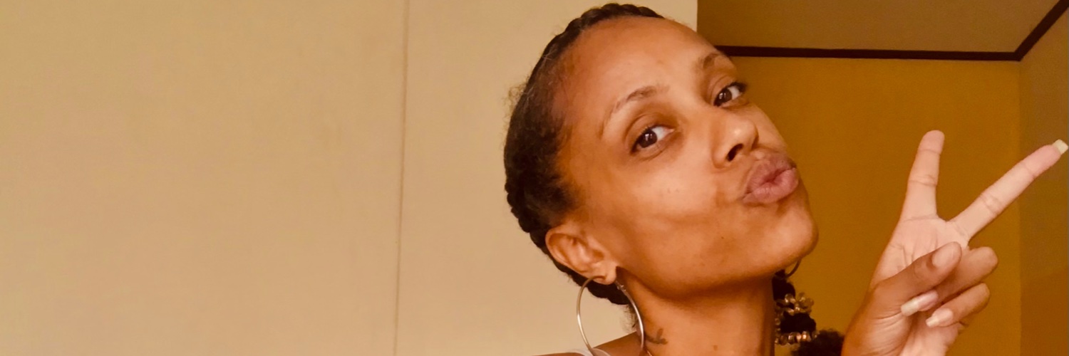 RuthNineke's profile banner image