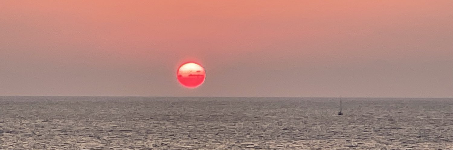 אדום עולה banner