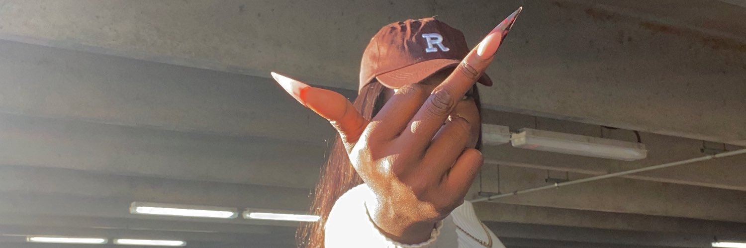 _Nonika's profile banner image
