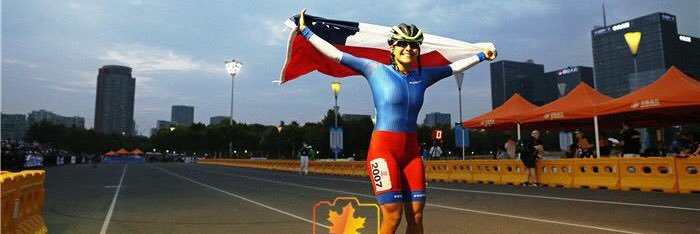 María José Moya banner