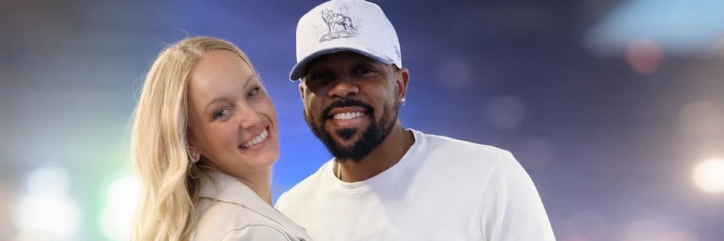 Tae Martin ™ banner