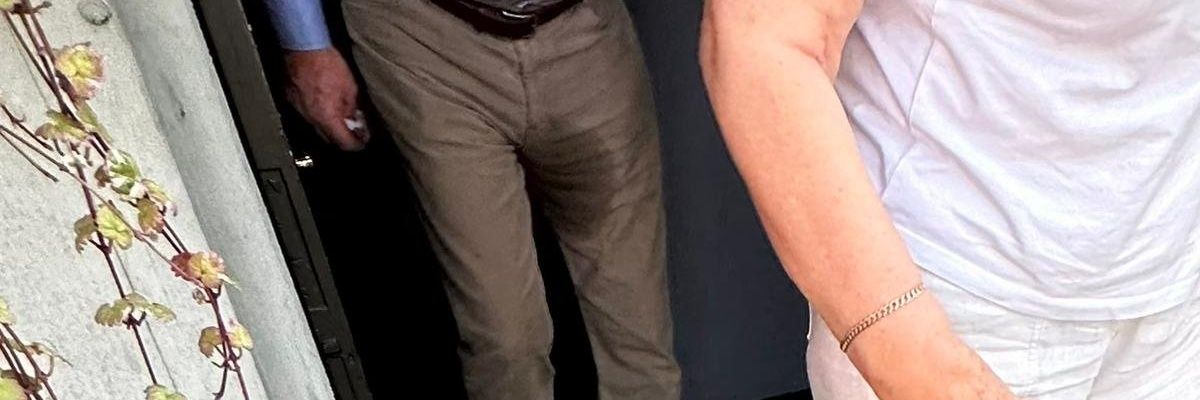 therealleejones's profile banner image