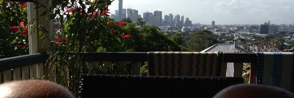 simikefu Profile Banner