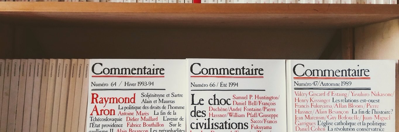 Revue Commentaire banner