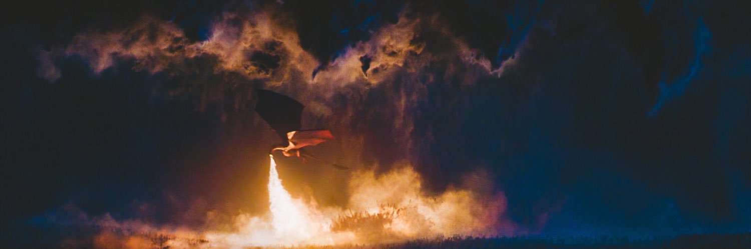 vvvemily's profile banner image