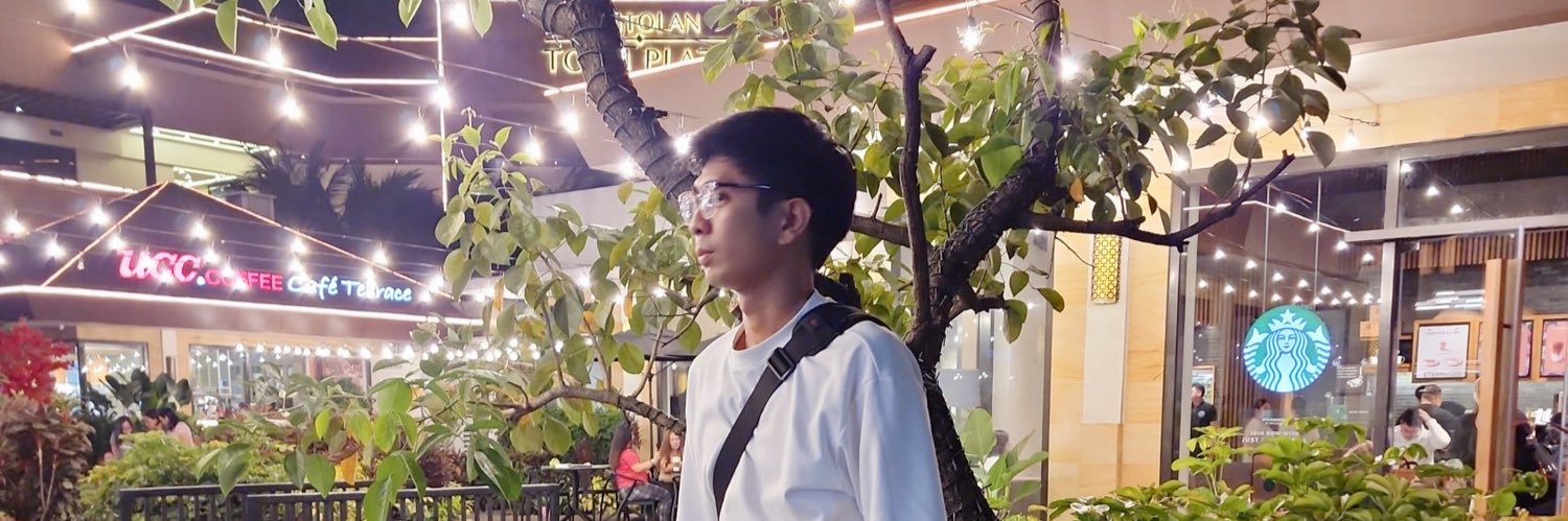 alayching's profile banner image