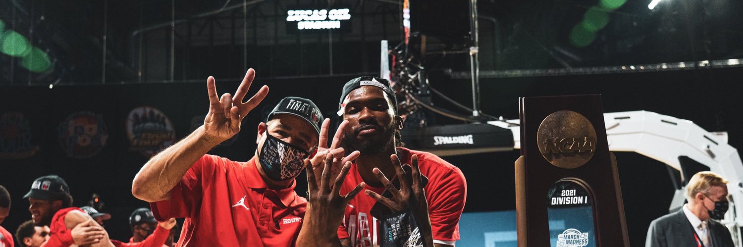 Daniel Sanchez banner