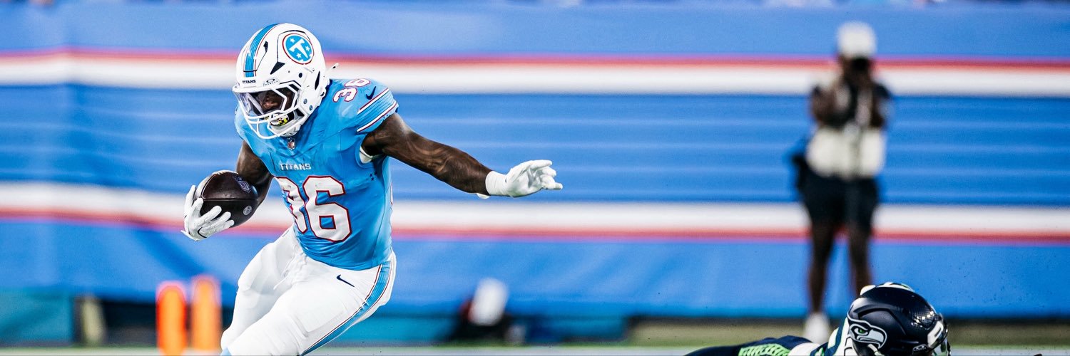 JuliusChestnut's profile banner image