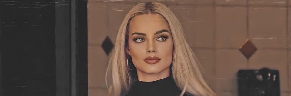 Bella_Ceee's profile banner image