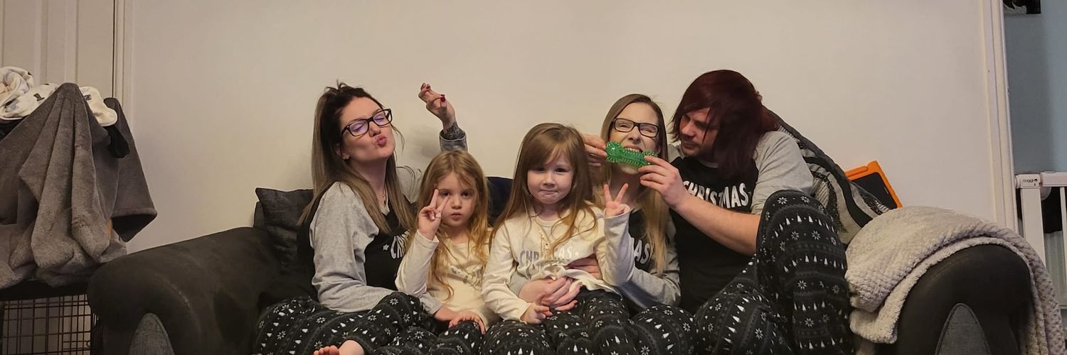 Marieee2912's profile banner image