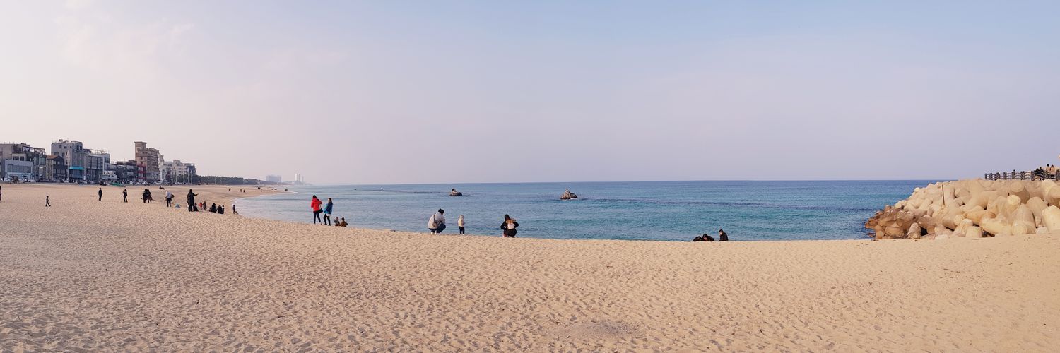 lovesj1027's profile banner image