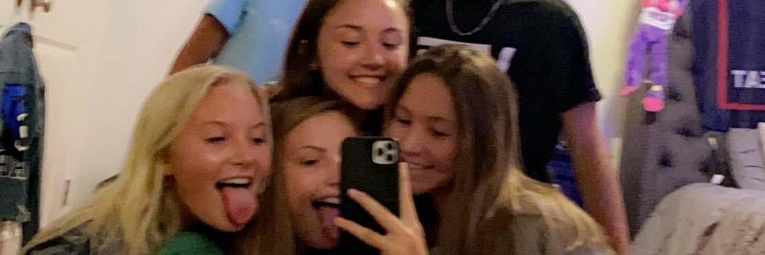 morgandewarr's profile banner image