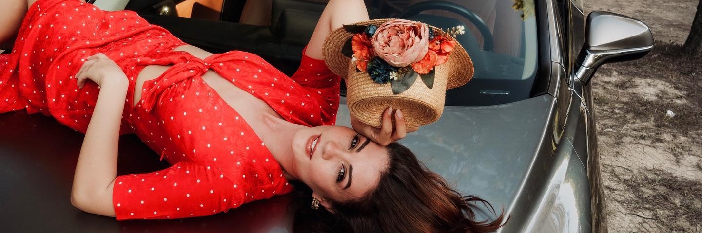 Burcu Özberk Hungary banner