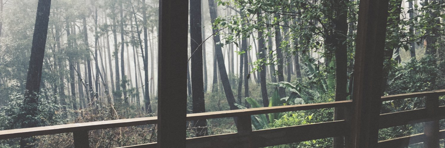 swiftlybooked's profile banner image